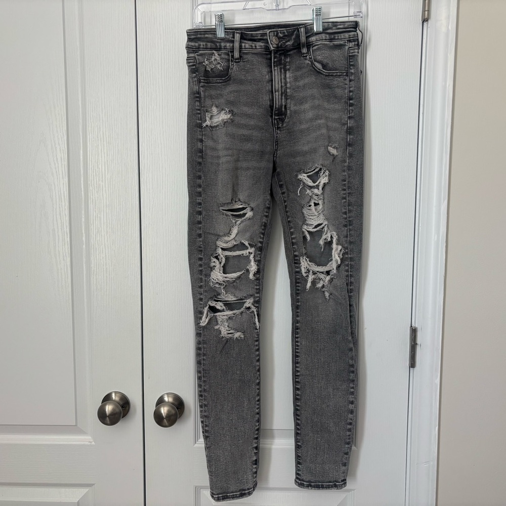 American Eagle Next Level Stretch Gray Distressed Skinny Jeans - Size 8